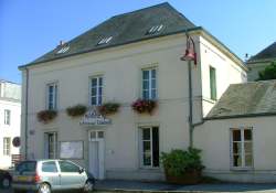 Mairie de la Fresnaye sur Chédouet